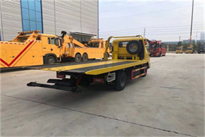 钟楼非事故拖车