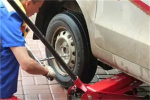 钟楼附近拖车24小时服务热线电话